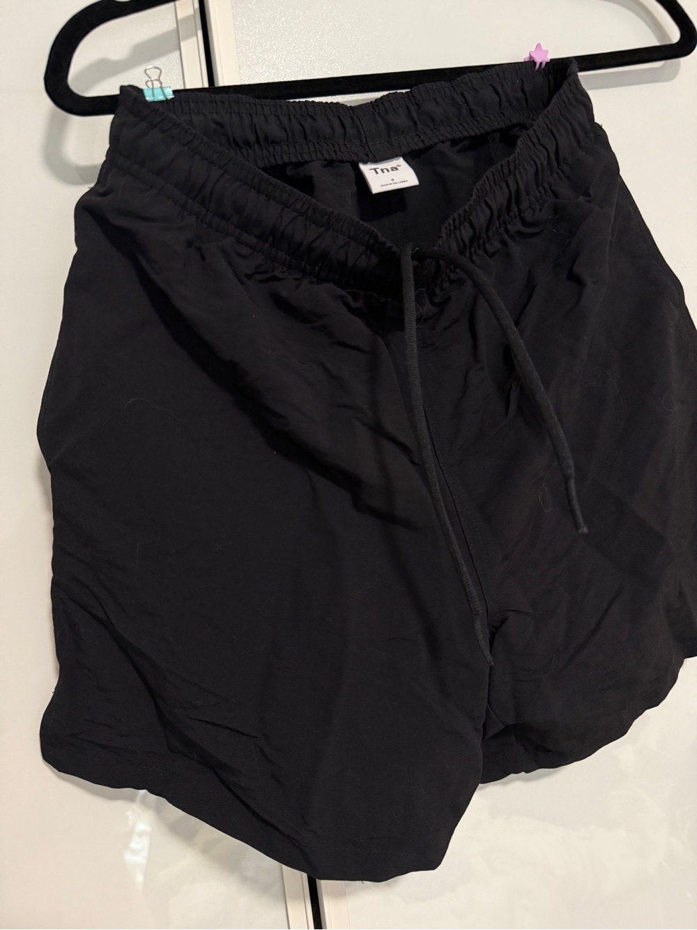 TNA Black Elastic-Waist Athletic Shorts
